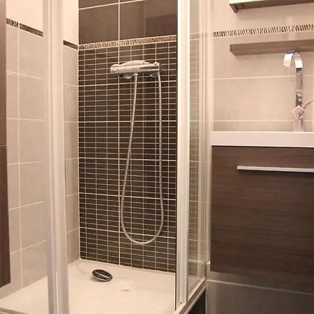 Appartement Du Lou - Location: Joli Pour 4 Avec Belle Vue Mae-9093